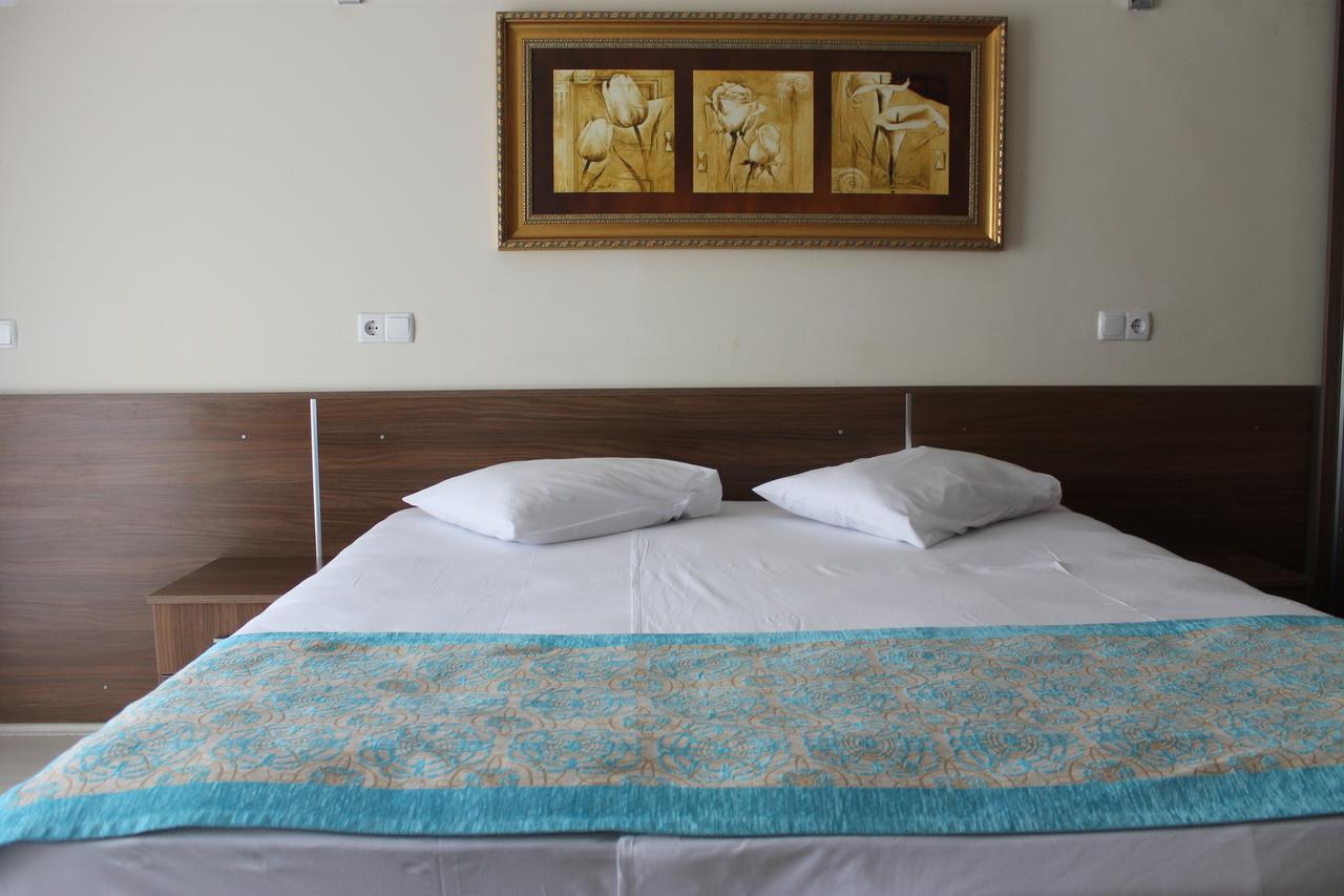 Akpinar Hotel Altintas Esterno foto
