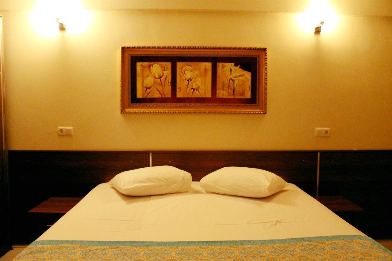 Akpinar Hotel Altintas Esterno foto